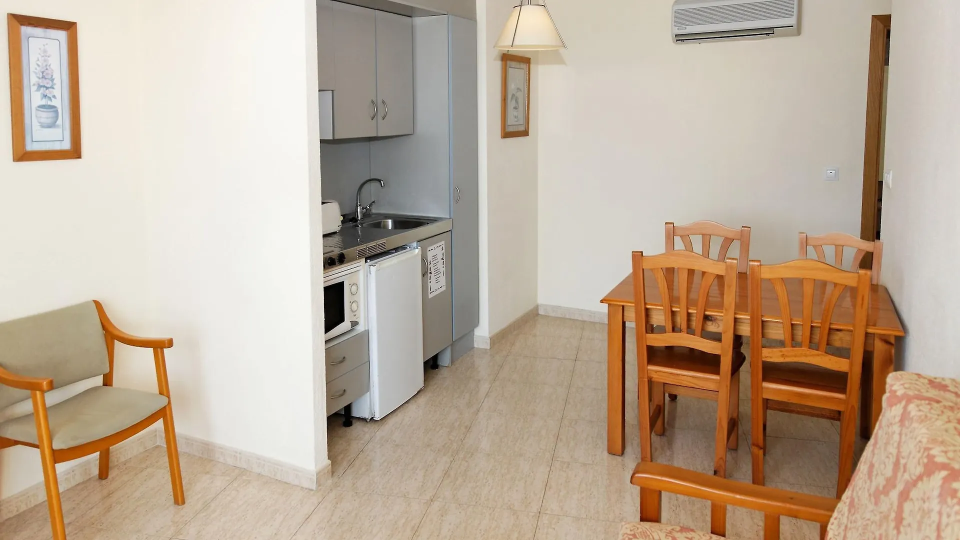 Aparthotel Reco des Sol Sant Antoni de Portmany 3*,  Spagna